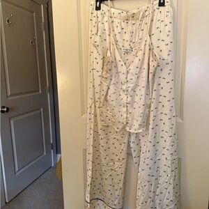 Abercrombie & Fitch Satin Cream Sleepwear with Black Bow Pattern